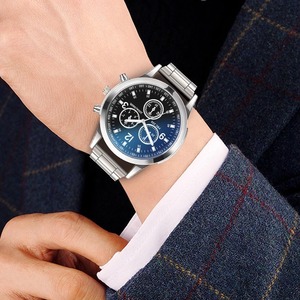 QW68 Relogio Masculino <span class=keywords><strong>Montre</strong></span> <span class=keywords><strong>Homme</strong></span> Tendance en Acier Inoxydable <span class=keywords><strong>Montre</strong></span>-Bracelet à Quartz de Luxe pour <span class=keywords><strong>Homme</strong></span> <span class=keywords><strong>Montre</strong></span> Décontractée et Professionnelle - Product Image 3