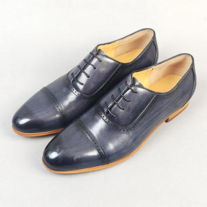 Zapatos Brogue de Cuero Duradero con Plantilla Amortiguadora y Detalles Perforados, Zapatos Formales para Hombre - Product Image 1