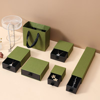 Boîtes à bijoux en papier personnalisées de luxe en gros, avec logo, bon marché, pour bracelets, colliers, emballage de bijoux