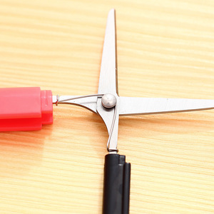 Deli Student Folding Scissors Mini 4.92 In Portable Colorful Metal Blade For School Use - Product Image 4
