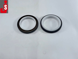 Segel poros engkol asli untuk mesin gas parts suku cadang mesin depan segel oli mesin OEM D02A-104-02A + D - Product Image 3