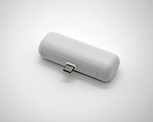 เครื่องชาร์จโทรศัพท์แบบใช้แล้วทิ้งขนาด1200มิลลิแอมป์ต่อครั้งที่ใช้ในกรณีฉุกเฉินพาวเวอร์แบงค์ขนาดเล็กแบบใช้แล้วทิ้ง - Product Image 2