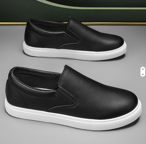 Chaussures décontractées pour hommes, conçues sur mesure, avec empeigne en tricot, fermeture à enfiler, semelle intermédiaire en TPU, coloris noir et blanc - Product Image 4