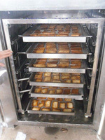 Fumoir à viande et à poisson, machine à fumer pour la fabrication de produits à base de viande et de poisson fumés