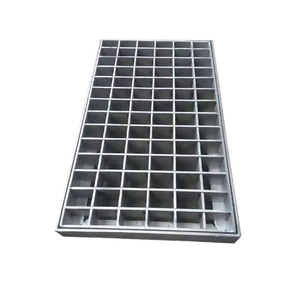 Scala Esterna in Metallo Zincato con Gradini Antiscivolo in Grigliato d'Acciaio, Scale in Acciaio Zincato - Product Image 5