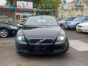 Venta al por mayor: Coche usado Volvo V50 2.4i 4 puertas familiar 2006, limpio, sin accidentes, asientos de cuero, volante a la izquierda, cámara trasera, emisiones III. - Product Image 2