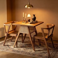 Ensemble table à thé en panneaux de bois massif avec 2 chaises empilables en rotin, finition noyer, pour hôtel, salle à manger, petit espace, balcon, loisirs