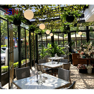Véranda moderne en aluminium sur mesure avec verre trempé Low-E, insonorisée, pour villa, avec espace jardin. - Product Image 1