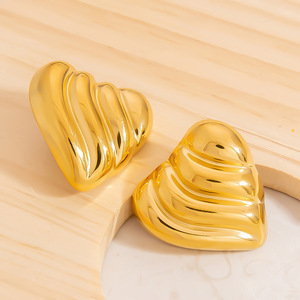 <b>Stud</b> Earrings Geometric Heart Shape 18K Gold <b>Titanium</b> Steel Color Preserving Fashion Jewelry - Product Image 3