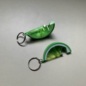 <span class=keywords><strong>2</strong></span>'si 1 Arada Çok Fonksiyonlu Dayanıklı Plastik Limon Dilimi Şeklinde Şişe Açacağı Anahtarlıklı Serigrafi Baskılı Promosyon Hediyesi - Product Image 5