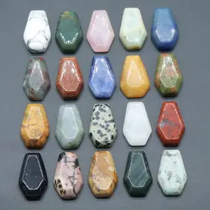 Caixão Em Forma De Cristal Pedras Bulks 0.8Inch Worry Stones Assorted Gemstone Bolso Esculpido Pedras para O Dia Das Bruxas Artesanato Jóias Decoração