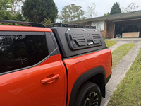 Couvre-caisse de camion en aluminium 4x4, résistant à la rouille, avec fenêtres latérales coulissantes verrouillables, protection de chargement, imperméable et personnalisable