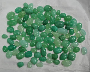 Cristales de crisoprasa natural de la mejor calidad, cabujones de formas variadas, pulidos, sueltos, para la fabricación de joyería para mujeres, disponibles para la venta. - Product Image 2
