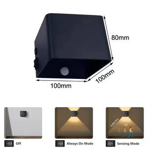 مصباح جداري LED حديث قابل لإعادة الشحن عبر USB بقوة 5 واط، تصميم مكعب للاستخدام الداخلي في الفنادق - Product Image 4