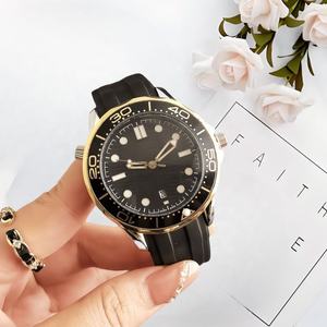 Montres de luxe pour hommes, lumineuses, tendance, montre de plongée sportive pour hommes, bracelet en caoutchouc noir, lunette en or rose, affichage de la date - Product Image 6