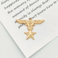 Vente en gros de bijoux de marque gravés avec logo pendentif à breloque en métal personnalisé pour bijoux