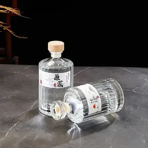 Exquisite Transparent Square Empty 100ml 500ml 700ml 750ml Whiskey Rum Brandy XO Spirit Glass Bottle With Spiral Cork
