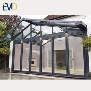 Villa au design moderne de style contemporain, en aluminium, avec un jardin arrière et une structure en verre pyramidale en verre trempé - Product Image 2