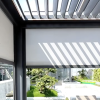 Stores extérieurs de qualité supérieure en aluminium, écran zippé imperméable avec pergola à lames motorisée et rail zippé pour pergola