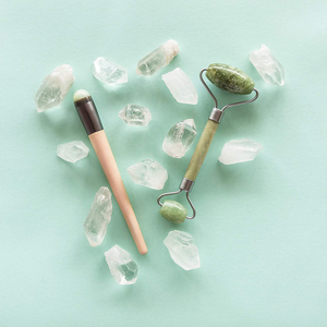 All'ingrosso personalizzato <span class=keywords><strong>pietra</strong></span> di giada verde facciale Masajeador Rodillo Gua Sha Set di strumenti per il massaggio del <span class=keywords><strong>viso</strong></span> sotto gli occhi - Product Image 3