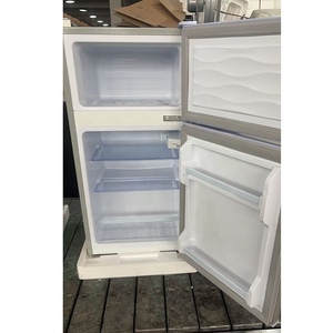 Mini Refrigerador de Mesa de 70L con Doble Puerta, Fuente de Alimentación para Uso Doméstico, Hecho de Plástico - Product Image 3