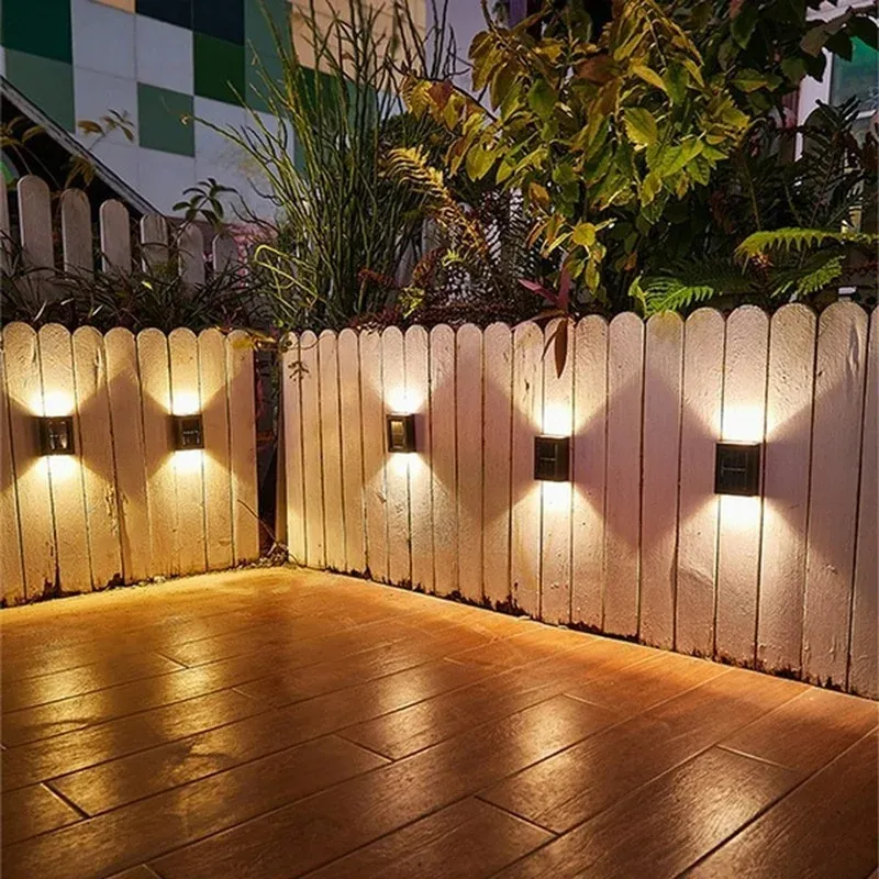 Luci Spot solari all'aperto parete stradale luce solare solare IP65 impermeabile lampada solare da giardino decorativa