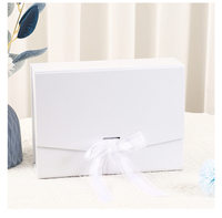 Boîte cadeau rose pliable avec ruban et fente, conception monobloc, emballage cadeau pliable pour célébrations, sur mesure