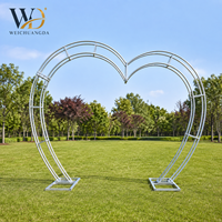 Arco de Boda de Hierro Forjado de Doble Poste Personalizado, Soporte de Fondo en Forma de Corazón Estilo Truss, Marco Decorativo Floral para Escenario Exterior