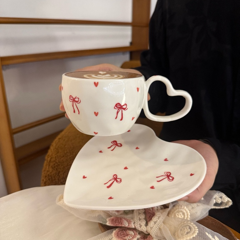 Taza con asa en forma de corazón White-Bow, plato de corazón de 280 ml