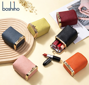 Bolso de Lujo de Piel Sintética Litchi con Cierre de Beso para Lápiz Labial, Venta al por Mayor de Fábrica, Mini Monedero Cosmético Personalizado con Espejo Incorporado, Varios Colores - Product Image 1
