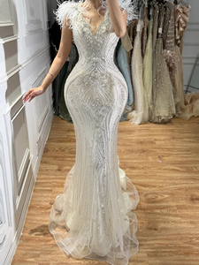Abito da Sera Elegante Serene Hill LA73098A Bianco con Perline, Stile Sirena, Senza Spalline, per Cerimonie Nuziali - Product Image 3
