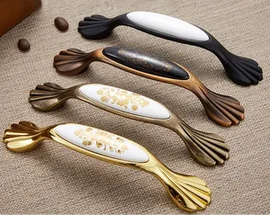 Gagang Tarik Eropa dari Paduan Seng Warna Emas untuk Furnitur Lemari Laci Gagang Pintu Kabinet Dapur Ruang Tamu Sekolah Hotel Tahan Lama - Product Image 1