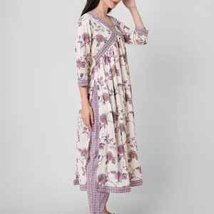 Alya más vendido corte bellamente decorado con estampado Kurti pantalón con Dupatta para Festival y fiesta - Product Image 3