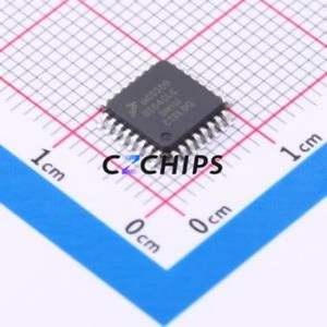 Microcontrôleur de puce IC de circuit intégré de la LQFP-32 MC9S08QE64CLC (7x7) (MCU/MPU/SoC) - Product Image 1