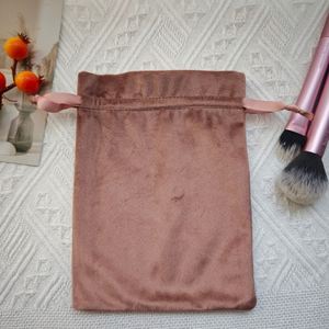 Pochette en velours de coton imprimée avec logo personnalisé pour bijoux, sac cadeau en velours à cordon personnalisé, emballage cosmétique - Product Image 3