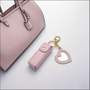Porte-clés en cuir PU de haute qualité pour rouge à lèvres, étui portable mini pour brillant à lèvres, cadeau tendance pour femmes et filles - Product Image 6