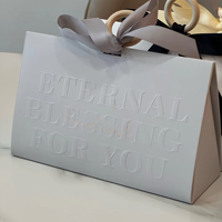 Sac cadeau créatif en carton épais avec poignée en bois et marquage à chaud, idéal pour bijoux, lunettes, souvenirs et cadeaux de mariage