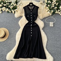 Robe en tricot crocheté ajouré, col en V, sans manches, boutonnage simple, cintrée à la taille, style vintage premium, Printemps/Été 2026