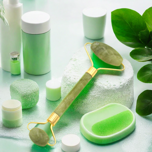 SFM Hochwertiges Grünes Jade Roller Gesichtsmassage-Set, Jade Guasha Stein, Bestseller Körpermassagegerät, Box-Verpackung für den Heimgebrauch - Product Image 3