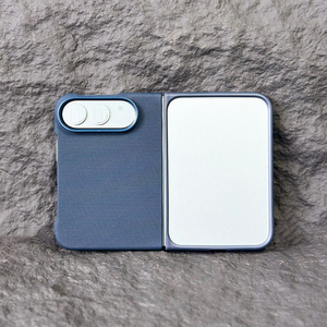 เคสโทรศัพท์ L200 รุ่นใหม่ยอดนิยม ผิวสัมผัสนุ่มนวล พร้อมเคสแม่เหล็กสำหรับชาร์จ สำหรับ iPhone 18 Fold - Product Image 4