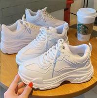 Nouveautés Chaussures décontractées Chaussures plates pour femmes Chaussures de sport blanches Baskets de course
