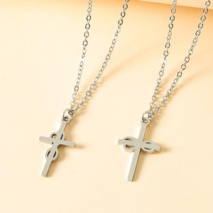 Collar Personalizado <span class=keywords><strong>de</strong></span> Acero Inoxidable con Doble Corazón Hueco para el Día <span class=keywords><strong>de</strong></span> la Madre, Cadena <span class=keywords><strong>de</strong></span> Clavícula para Padres e Hijos - Product Image 4
