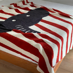 Manta de Franela con Estampado de Elefantes y Rayas Rojas y Blancas, Manta para Aire Acondicionado, Manta para Sofá, Manta Personalizada, Decoración del Hogar, Directo de Fábrica - Product Image 4