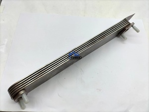 Refroidisseur d'huile hydraulique EX200-1 EX200-2 EX200-3 EX200-5 ZX200 Radiateur d'excavatrice Pièces de machines de construction - Product Image 3