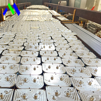 Profilés d'extrusion d'aluminium Profilés d'aluminium à LED personnalisés Pièces d'usinage CNC pour boîtiers électroniques industriels architecturaux