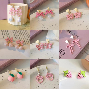 Pendientes de Moda con Lazo Rosa y Corazón, Estilo Dulce y Lindo, Diseño Exclusivo y Elegante para Mujer - Product Image 2