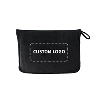 Couverture de voyage personnalisée en flanelle polyester isolante et coupe-vent, portable, deux-en-un, multifonctionnelle, avec oreiller pour avion et voiture, double usage
