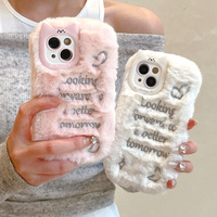 Coques de téléphone portable en peluche chaude d'hiver pour iPhone17promax Filles Colorées Kawaii Dessins animés Vente chaude