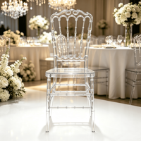 Chaise de salle à manger en acrylique sculptée de style européen, idéale pour les halls d'accueil d'hôtels de charme, les restaurants haut de gamme et les réceptions de mariage en église