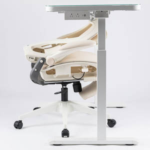Reposabrazos abatible hacia arriba Silla reclinable ergonómica ajustable de oficina ejecutiva de malla completa plegable con reposapiés - Product Image 2
